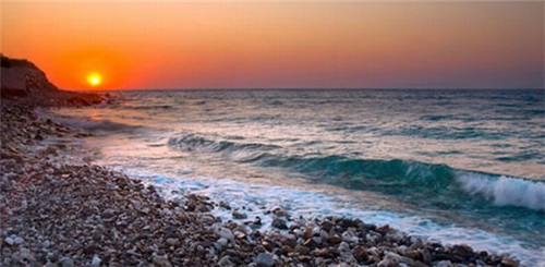 小鱼快飞酸菜鱼米饭